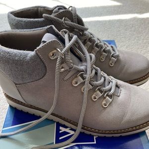 White Mountain Silver/ Grey  tie up boots